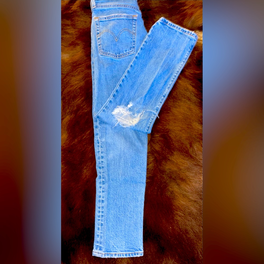 Womens Levi’s straight leg ankle jeans, size W26 L26 - Picture 1 of 4
